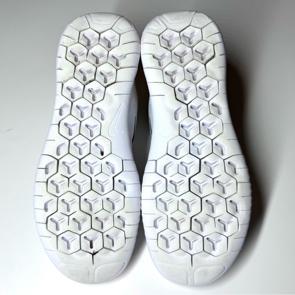 Nike Women’s Free RN 2018 Triple White Athletic Running Shoes Sneakers  Size-9.5 - Picture 8 of 8